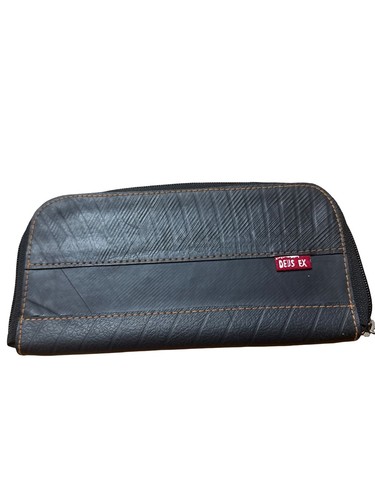 Deus black recycled tire - deus,